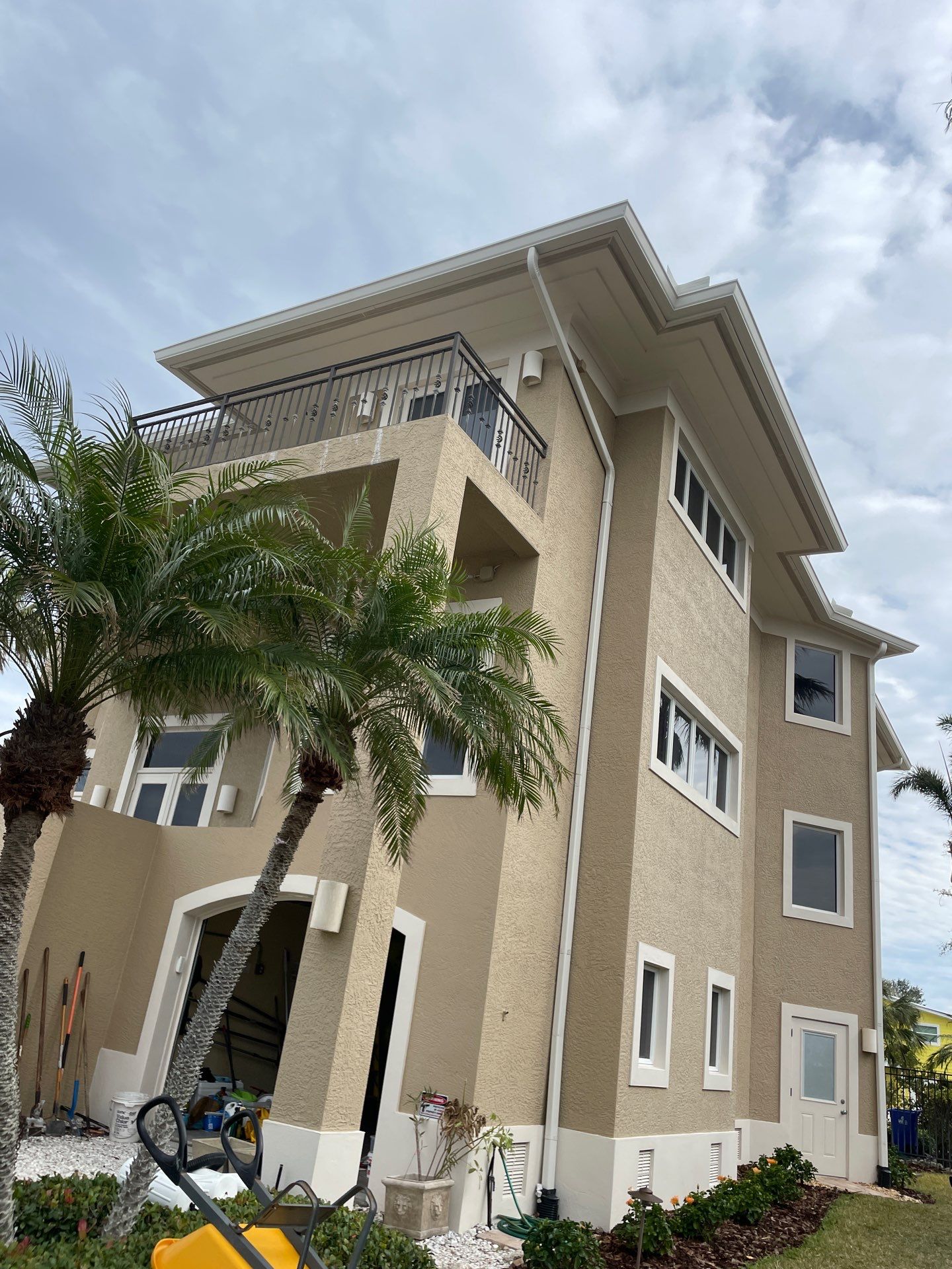 Seamless Aluminum Gutters Longboat Key Florida